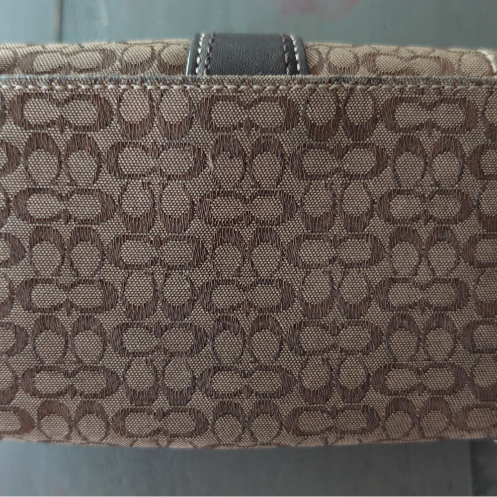 2000s Coach Bifold Wallet - Picture 2 of 9